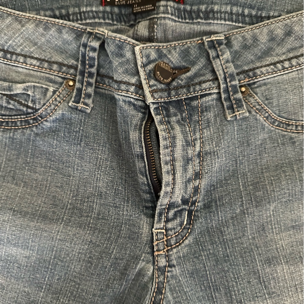 Fragile brand junior size 11 Capri pants.